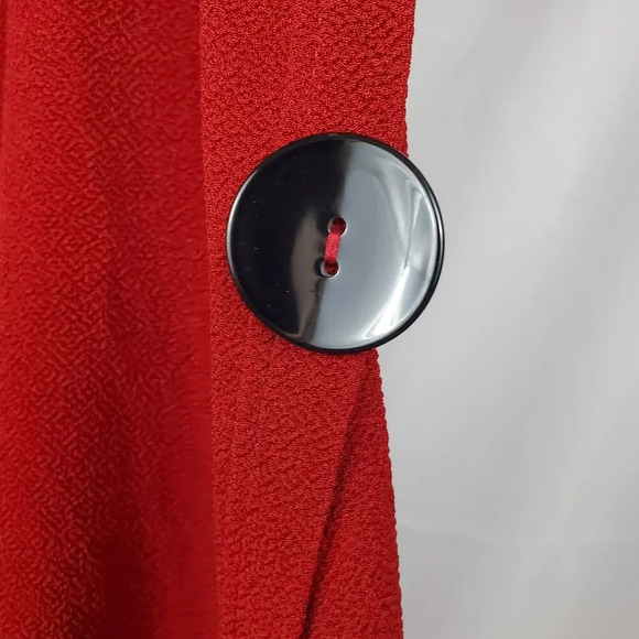 Women's SOFT SURROUNDINGS Mesa Red Draped Open Boho Vest SZ L Buttons Holiday‎ - Picture 3 of 10